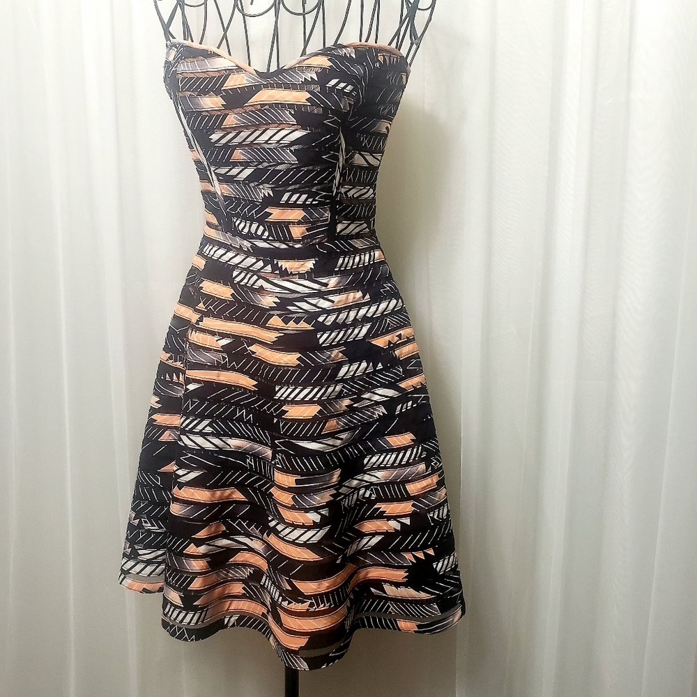 Parker Sz XS NWT Molly Strapless Geo Mini-Dress - Picture 4 of 15